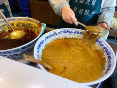 石磨芝麻酱-清真盛志望麻酱酿皮·非遗老字号