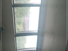 -上海滴水湖皇冠假日酒店