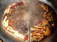 台式麻辣锅-湊湊火锅·茶憩(杭州湖滨银泰in77店)