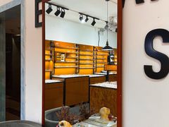 -罗伯特眼镜·蔡司官方授权(罗湖国贸店)