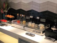 -白玉兰酒店(上海田子坊马当路地铁站店)