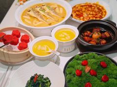 -滩外滩·本帮江浙菜(新天地店)
