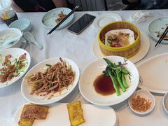 -陈婆婆砂锅·椒麻水煮鱼·特色小炒