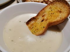 蘑菇忌廉汤-卡朋西餐(悦汇城店)