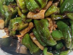 辣椒炒肉-品味居·首店·大连鲜活海鲜大连菜(东港店)