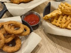 -必胜客(WOW梦之城店)