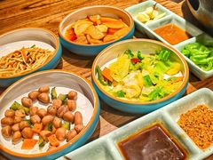 -明洞阿姨·韩式酱蟹烤肉·创意料理(三元桥店)