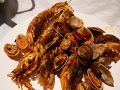 -领鲜活海鲜榴莲自助火锅(东门店)