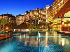 -三亚湾海居铂尔曼度假酒店