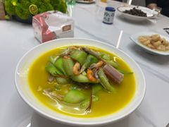 -七的湖·晚芳亭·阳澄湖农家菜·大闸蟹(莲花岛店)