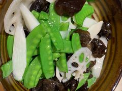 -雍沪里·沪湘融合菜( 康桥店)