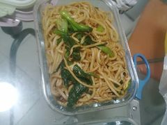 -全家便利店(襄阳南路店)