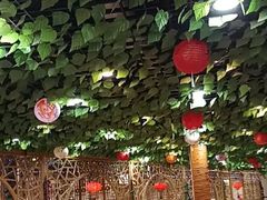 -袁小二大东北铁锅炖(吉祥村总部)