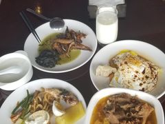 -荣誉国际酒店-云顶旋转餐厅