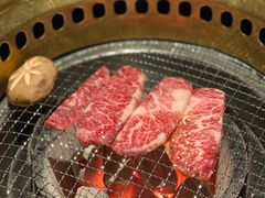-山川小町·极番烧肉(新地假日广场店)