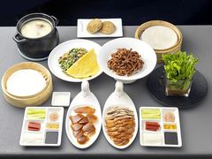 -皇城根·鲁菜济南菜·吊炉烤鸭·炒鸡鱼头(济南旗舰店)