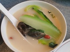 鱼汤煮时蔬-柿合缘新京菜(国金中心商场店)