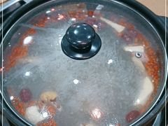 -濠轩阁特色生蚝火锅(水湾路店)