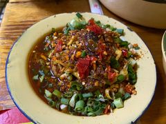 -拈签一笑黄牛肉辣卤串串