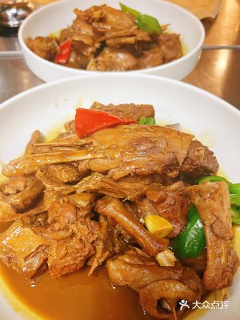 嘿小伙伴们，今天带你们解锁一家藏在京城深处的美食秘境