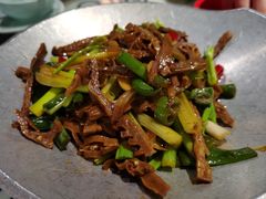 -卢大鲜鱼头捞饭(美利广场店)