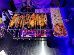 -黑门烤肉
