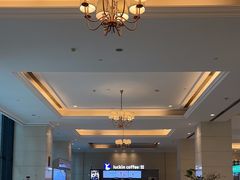 -瑞幸咖啡(济南绿城玉兰广场店)