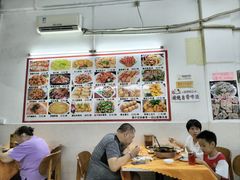 -辉记潮汕海鲜砂锅粥(市桥店)