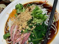 老滇凉米线-老滇山寨•云南特色菜•地方菜•民族风情歌舞表演(金碧店)