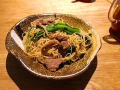 牛肉炒伊面-龙泉人椰子鸡·糟粕醋·海南菜(南大桥店)
