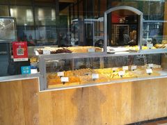 面包甜点陈列柜-苹果花园(桂林路店)
