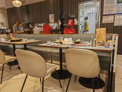 -必胜客(仲盛世界商城店)