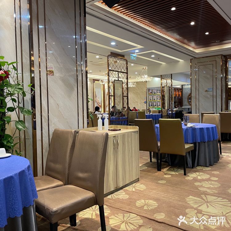 东莞乳鸽中的战斗机～鸽俩好