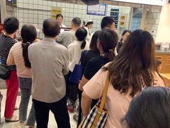 等位区-小姜锅贴(凤凰街店)
