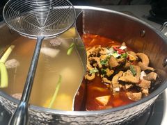 -左庭右院鲜牛肉火锅(浦江欢乐颂店)