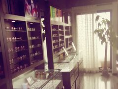 -视野联行眼镜蔡司·依视路官方授权店(顺城店)