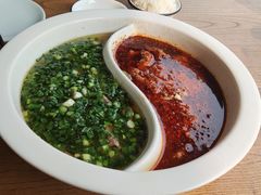 鸳鸯水煮牛肉-成都吃客(九眼桥店)