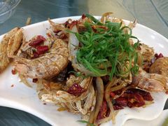 -覃记海鲜美食餐厅