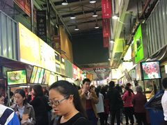 -海口骑楼小吃街