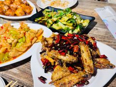 -嗨辣小聚·盘锦河蟹·海鲜烧烤龙虾(盘锦十年好店)