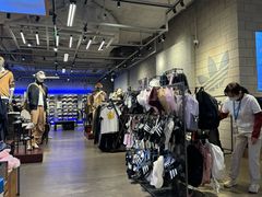 -adidas(正佳广场店)