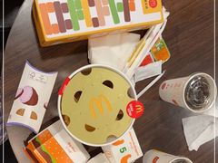 -麦当劳(卫星广场店)