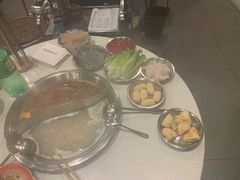 -老成都市井火锅阿泥頭火锅公司(海宁长安佳源中心广场店)