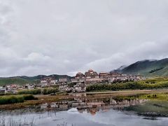 -噶丹松赞林寺