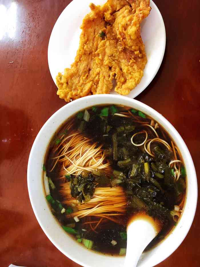 小昆山奥灶面(陆家店)-"奥灶面,里面是鸭和爆鱼,都不是我喜欢的浇.