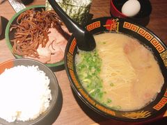 -一兰拉面(新宿中央东口店)
