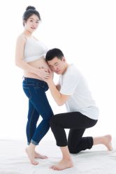 点击看大图 -十孕纪高端孕妇亲子摄影
