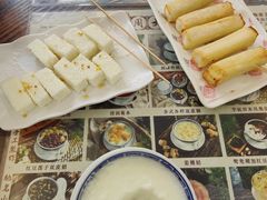 -周大娘牛乳(旧寨古村总店)