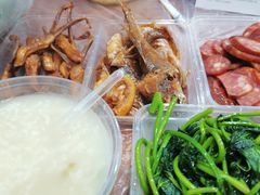 清炒苕尖-蓝精灵饺子店