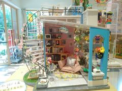 -猫的天空之城概念书店(束河店)
